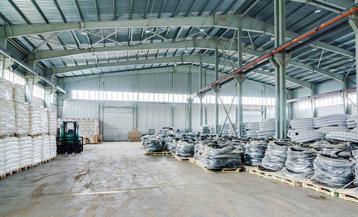 Escolher entre os tipos de estoque influencia na operação