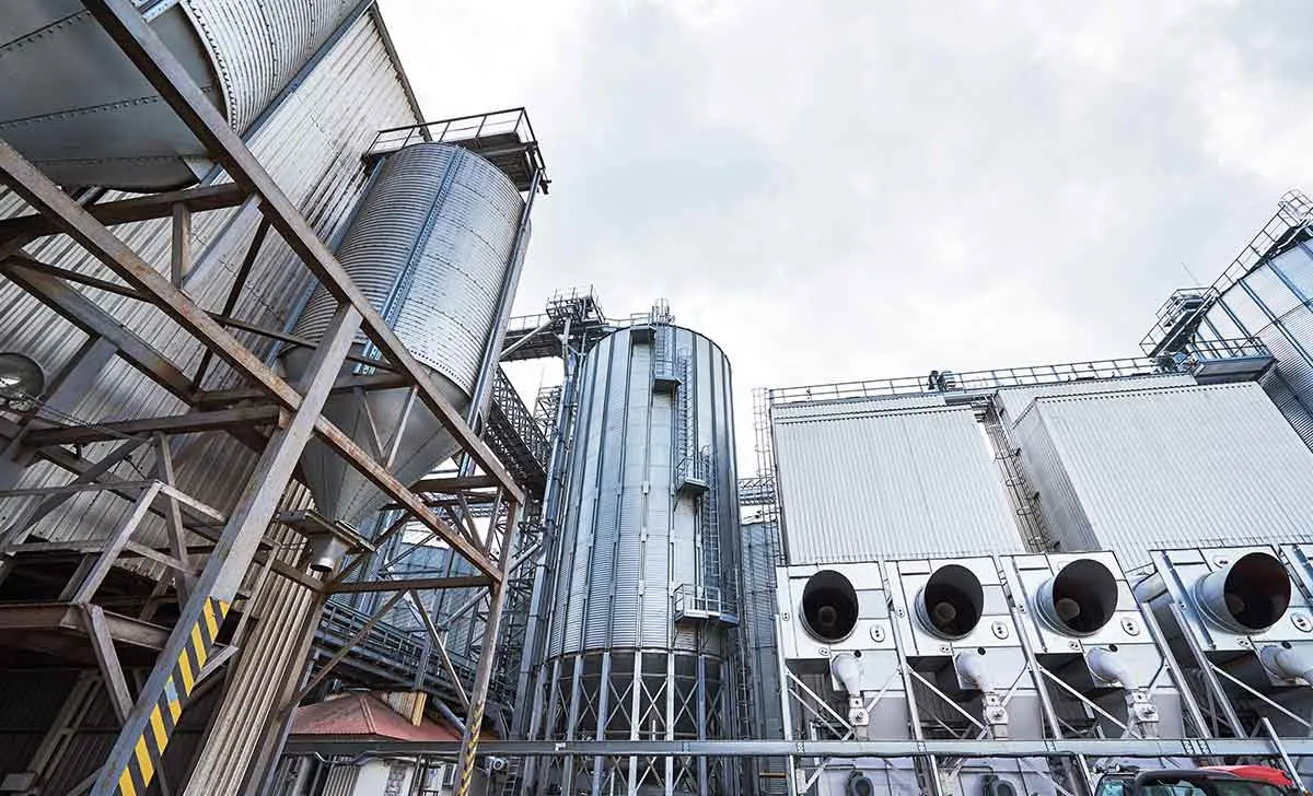 Imagem de uma indústria no Brasil